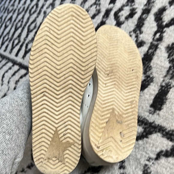 Golden Goose Sneakers - Picture 6 of 7